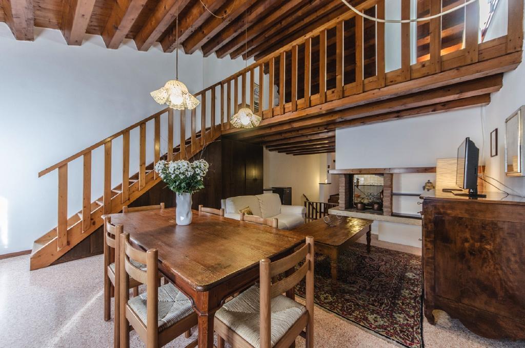 Novalesi Red House Villa Ноале Екстериор снимка