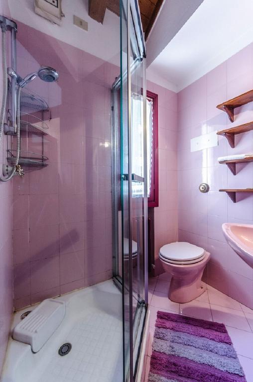 Novalesi Red House Villa Ноале Екстериор снимка