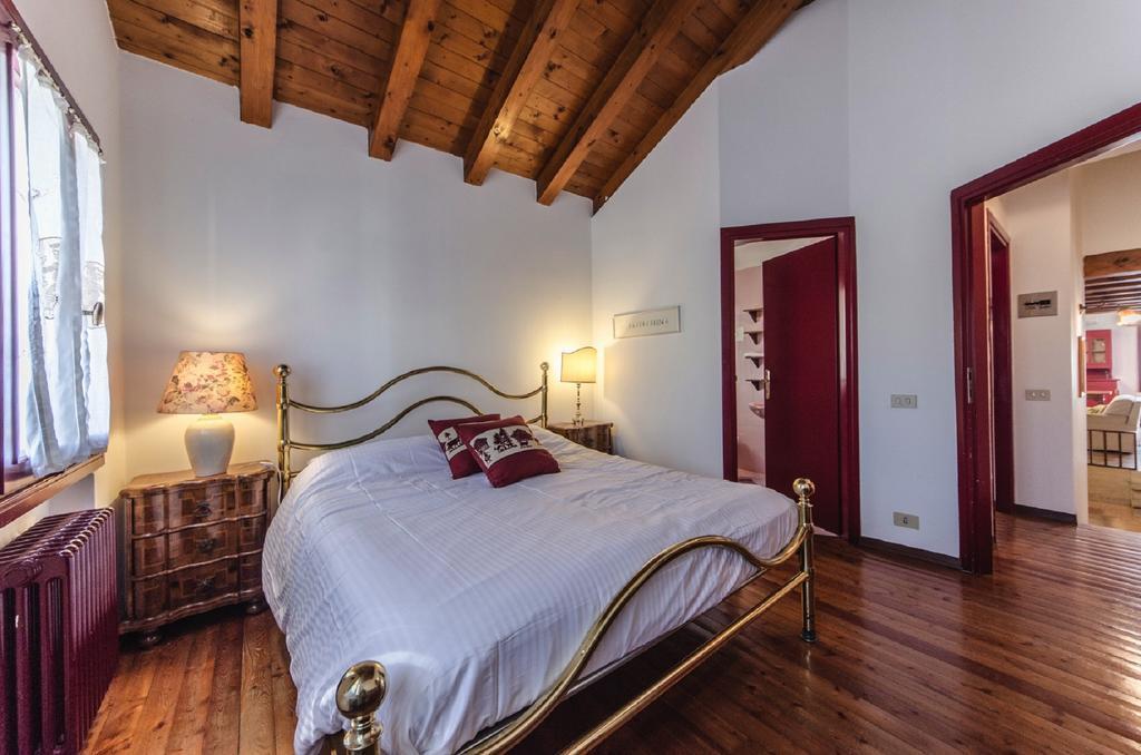 Novalesi Red House Villa Ноале Екстериор снимка